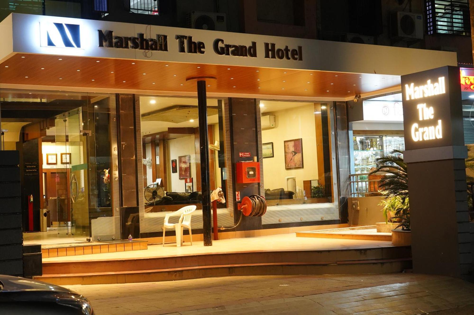Marshall The Grand Hotel Ahmedabad Luaran gambar