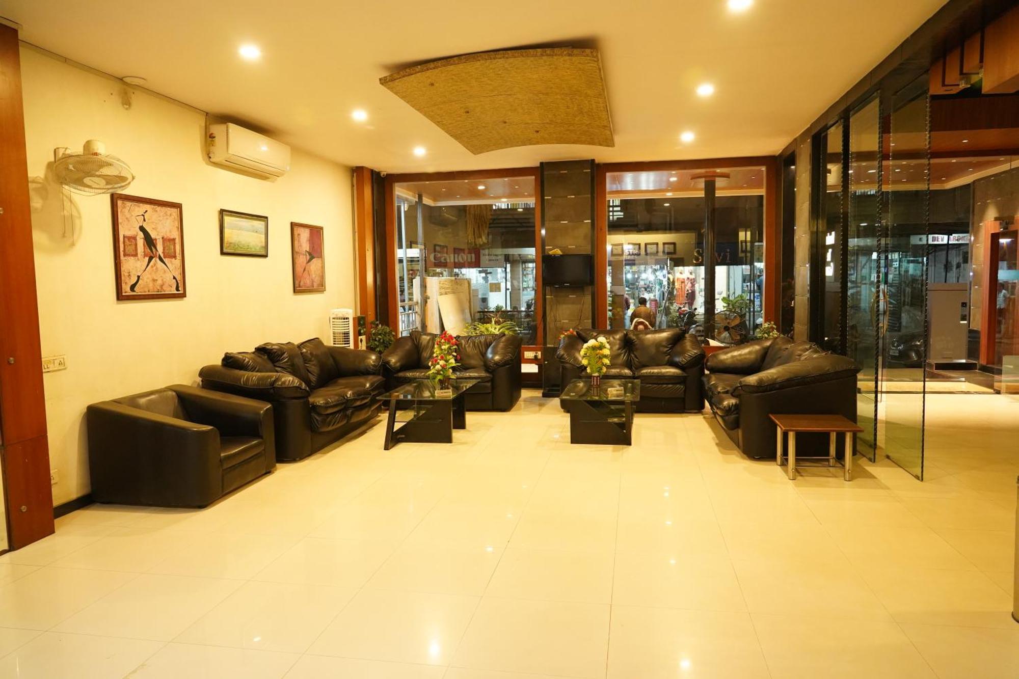 Marshall The Grand Hotel Ahmedabad Luaran gambar