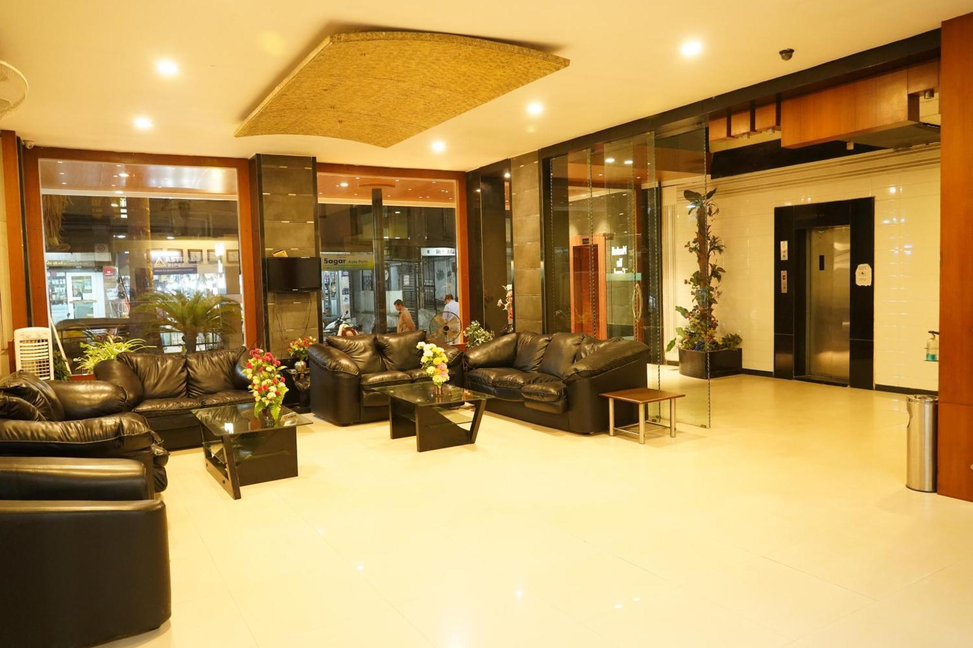 Marshall The Grand Hotel Ahmedabad Luaran gambar