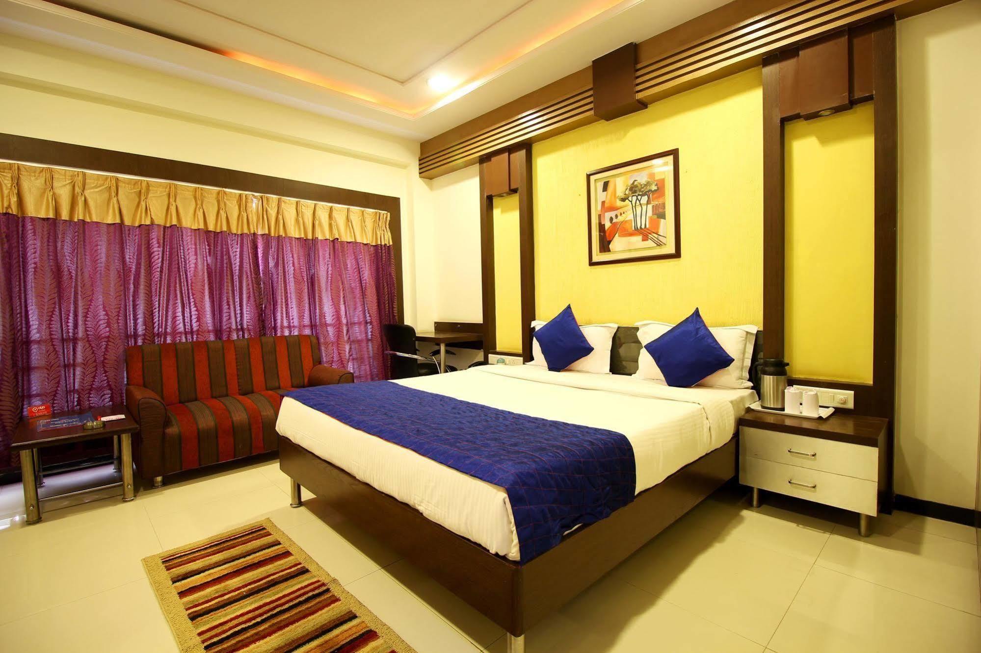 Marshall The Grand Hotel Ahmedabad Luaran gambar